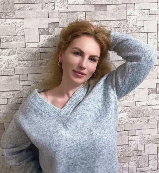 Webcam chat profile for MoonAlya: Outfits