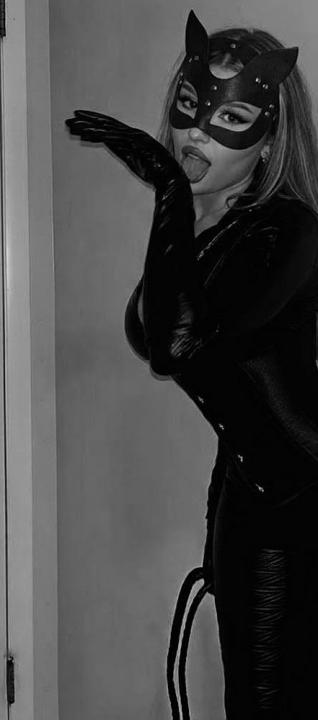 Webcam chat profile for 979angel979: Exhibition