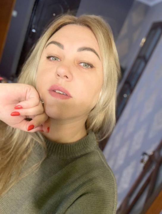 Webcam chat profile for PearlTemptation: Ask about my Hobbies