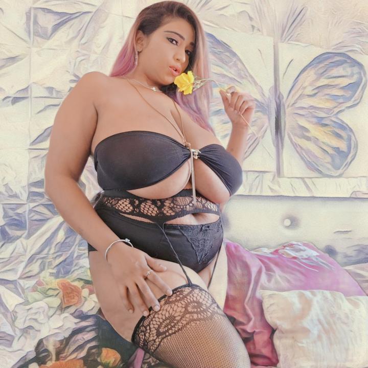 Webcam chat profile for SandyRai: Bondage & discipline