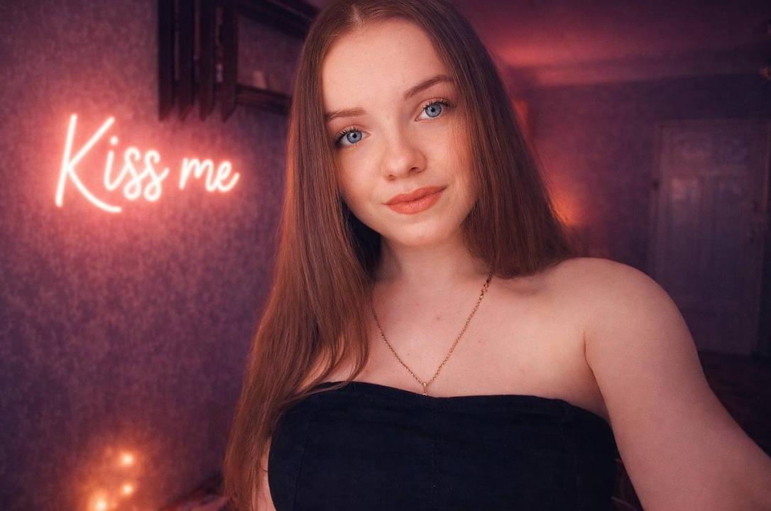 Webcam chat profile for Oleo19: Books/Reading