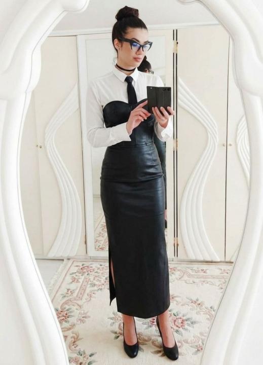 Webcam chat profile for NoirEmpress333: Leather