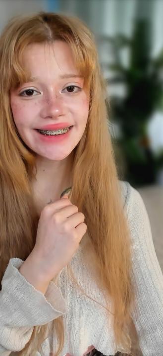 Webcam chat profile for SweetMell: Leather