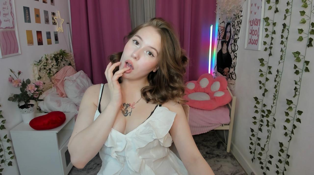 Webcam chat profile for LanaRoselle: Legs, feet & shoes