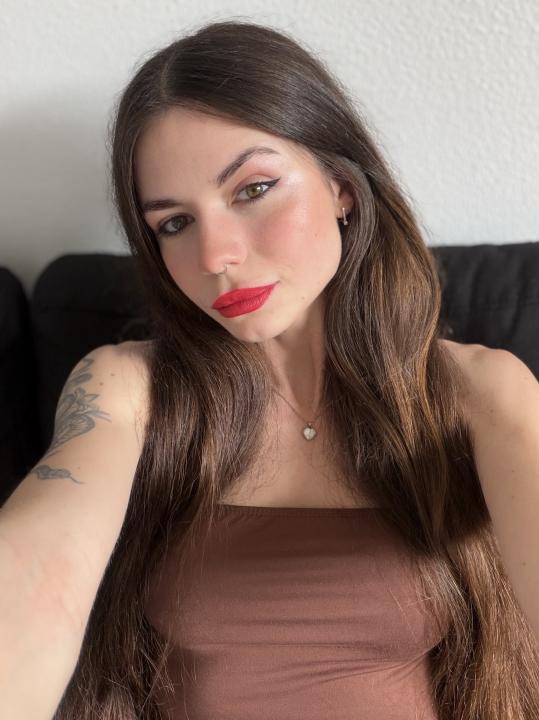 Webcam chat profile for LikaV: Lingerie & stockings