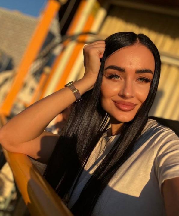 Webcam chat profile for EvaSky: Ask about my Hobbies