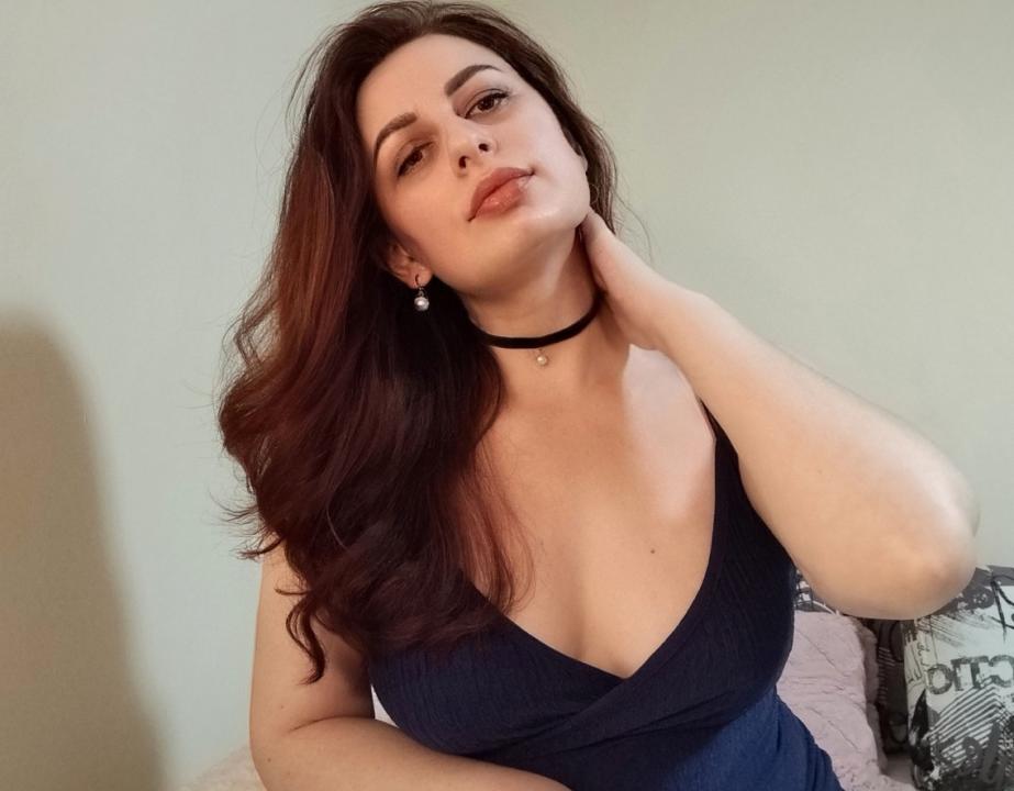 Webcam chat profile for 8LazyCat