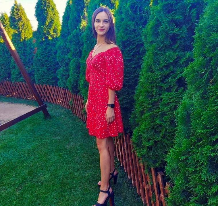 Webcam chat profile for Elianne: Outfits