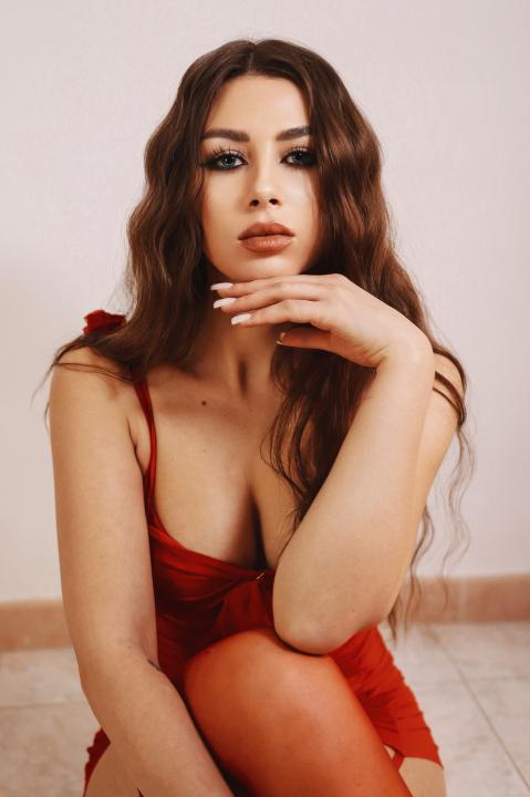 Webcam chat profile for SweetCherryy: Legs, feet & shoes