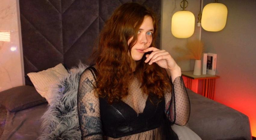 Webcam chat profile for SophiePure: Bondage & discipline