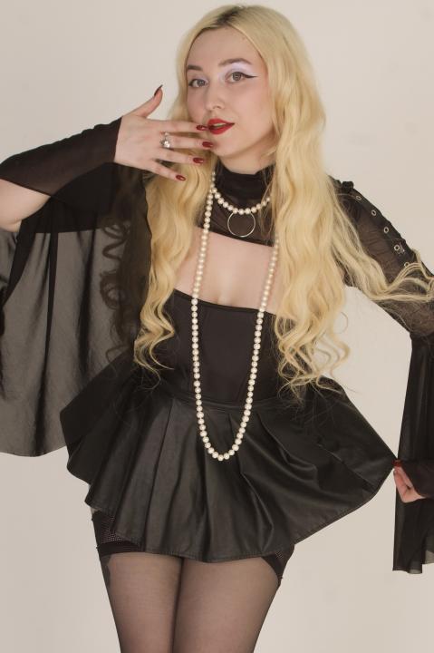 Webcam chat profile for AlisonBlack: Foot fetish