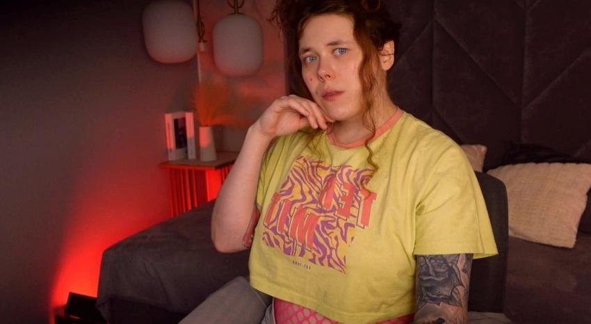 Webcam chat profile for SophiePure: Bondage & discipline