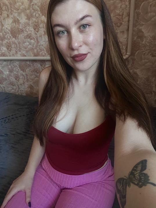 Webcam chat profile for SweetTrap