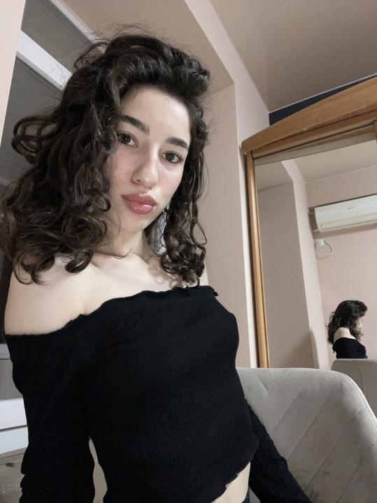 Webcam chat profile for CristalLady: Dancing