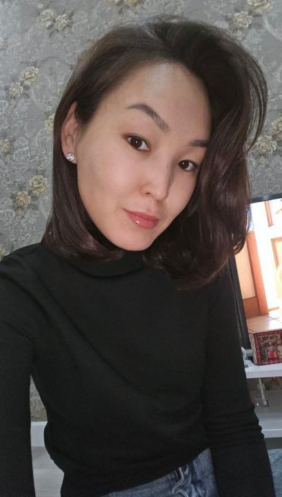 Webcam chat profile for Velmira: Ask about my Hobbies