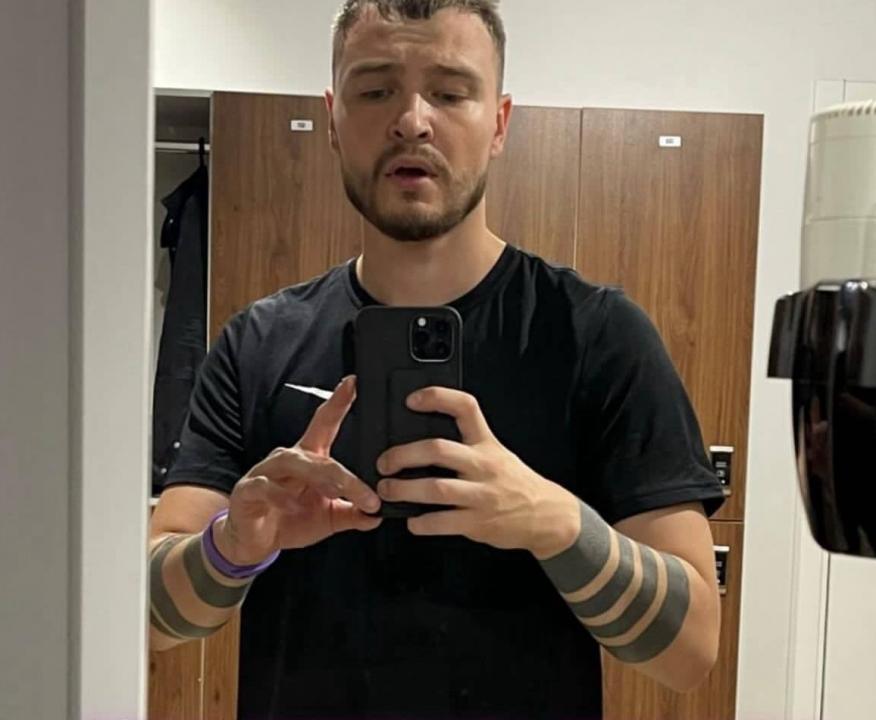 Webcam chat profile for Leodubras: Foot fetish