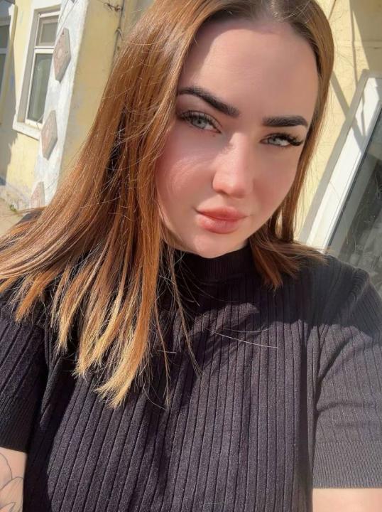 Webcam chat profile for Rosmira: Ask about my Hobbies