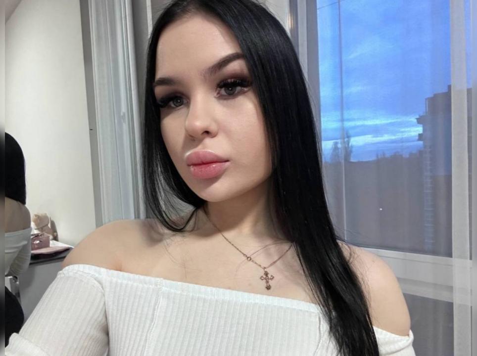 Webcam chat profile for MayaRaya