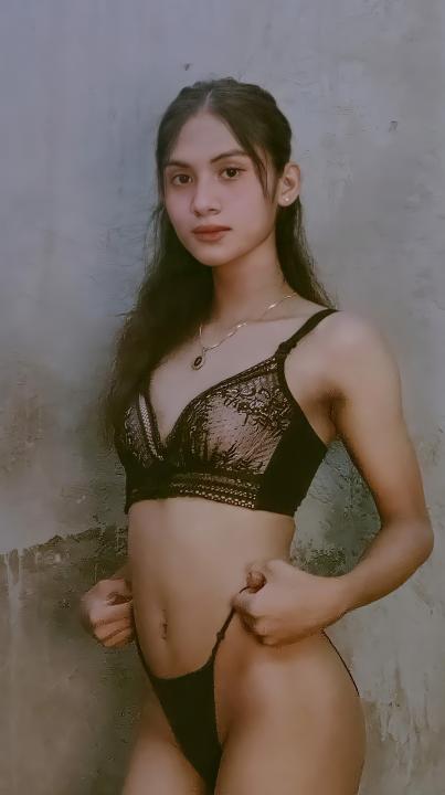 Webcam chat profile for WildClementine: Bondage & discipline