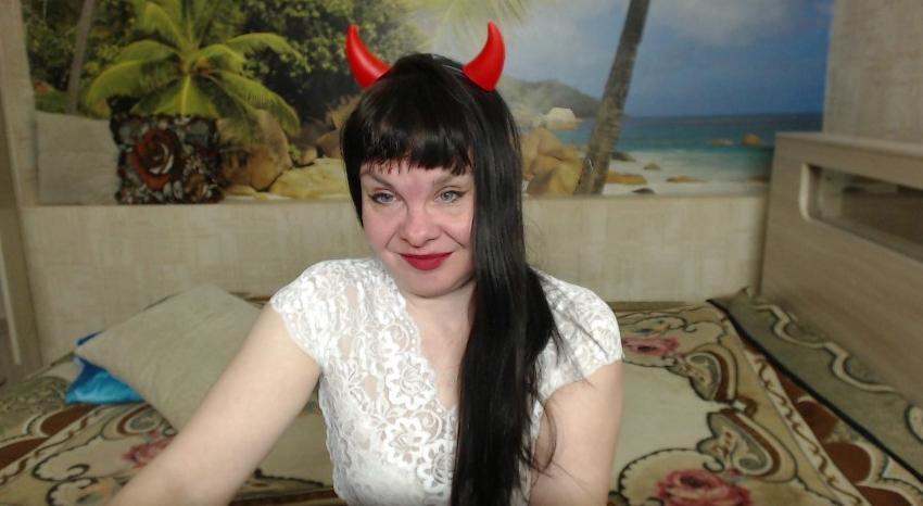 Webcam chat profile for Destinybbb: Bondage & discipline