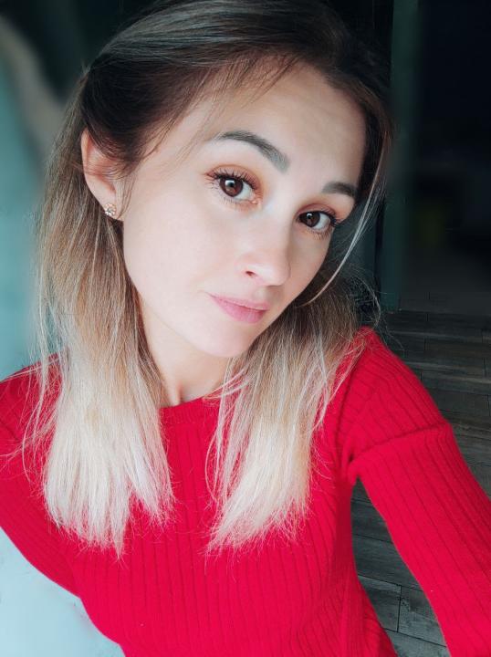 Webcam chat profile for Amarella: Dancing