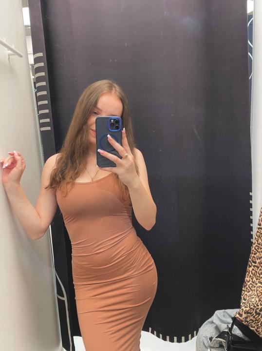 Webcam chat profile for Oleo19: Books/Reading