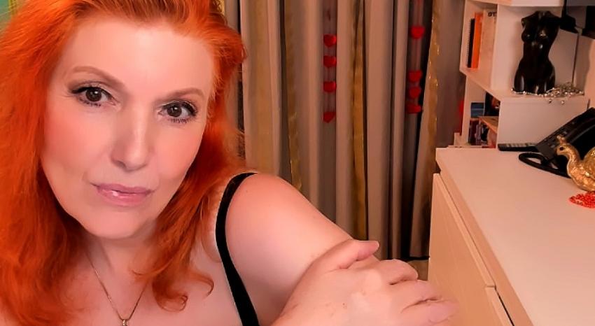 Webcam chat profile for AlmazFireFoxOne: Kissing