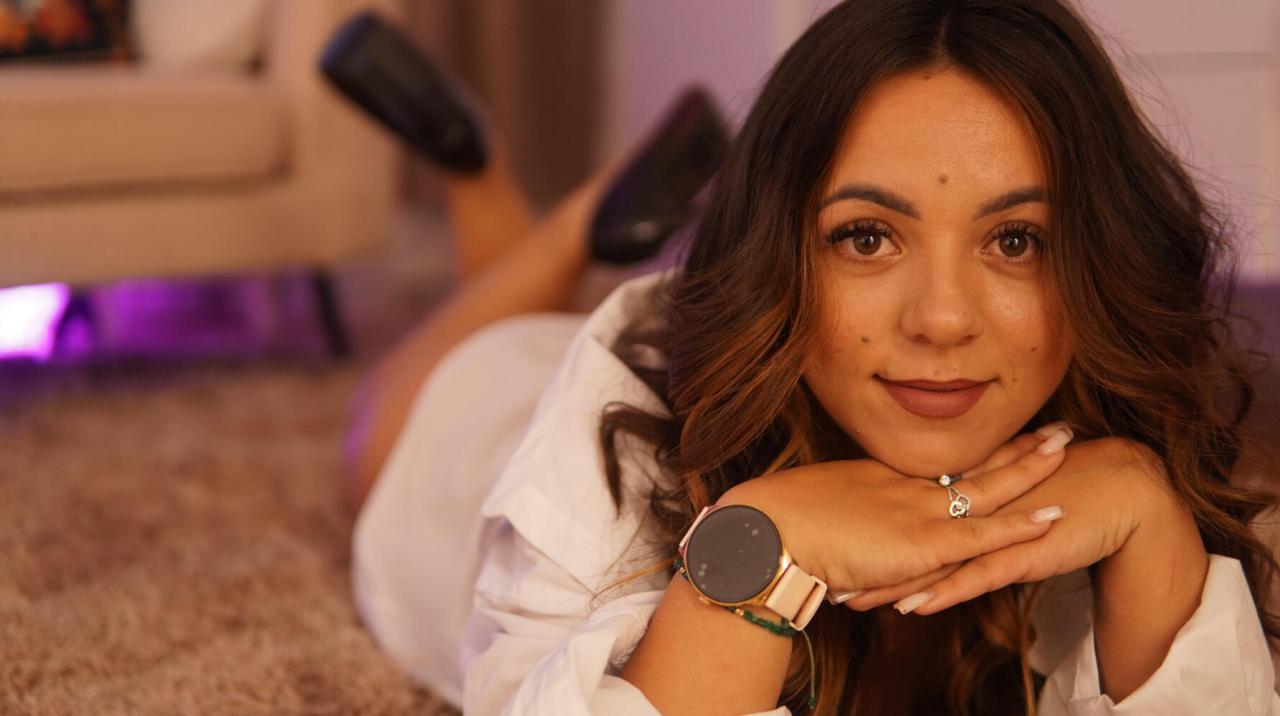 Webcam chat profile for RenesmeSweet: Leather