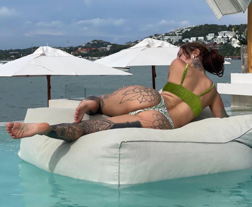 Webcam chat profile for HotDaydream: Leather