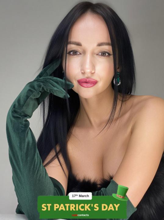 Webcam chat profile for 000SweetCherryy