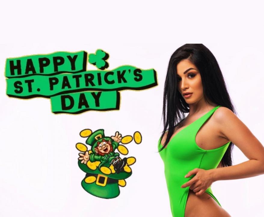 Webcam chat profile for EvaBanks: Dominatrix