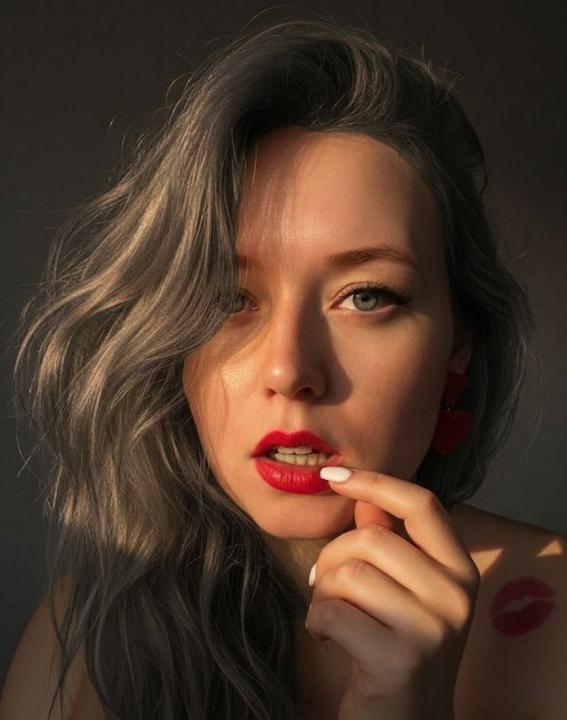 Webcam chat profile for LunaVine