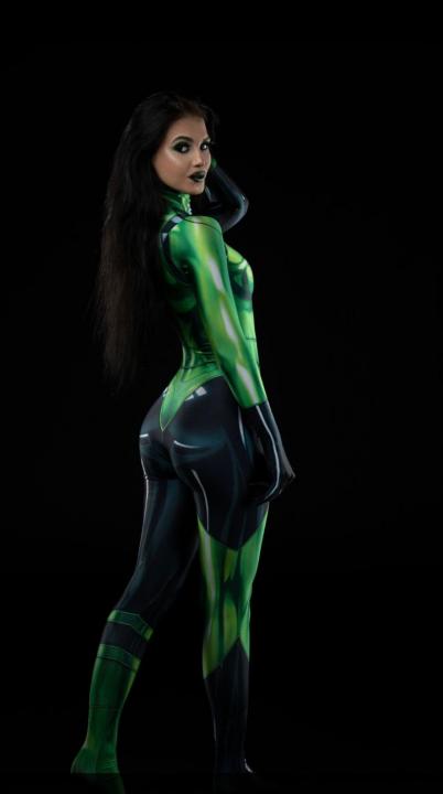 Webcam chat profile for LeaNoire: Dominatrix