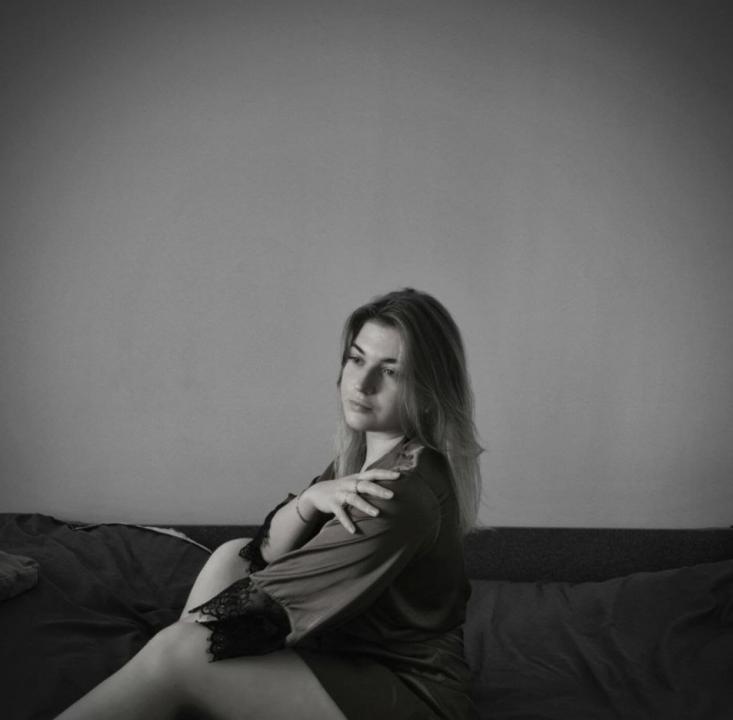 Webcam chat profile for GloriaRai: Ask about my Hobbies