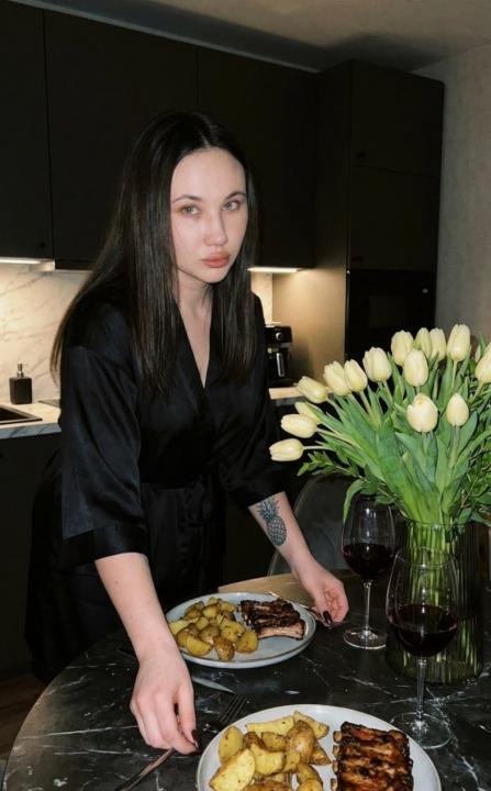 Webcam chat profile for LunaRiche