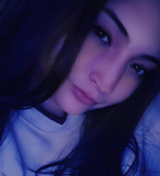 Webcam chat profile for AurayaMuse