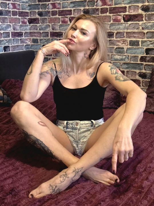 Webcam chat profile for xxxGoldyxxx: Dominatrix