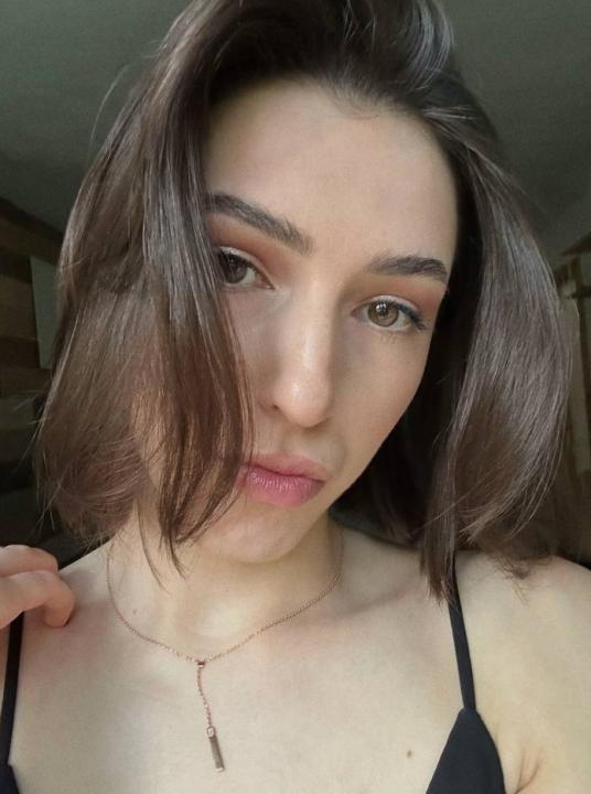 Webcam chat profile for SweetBurn