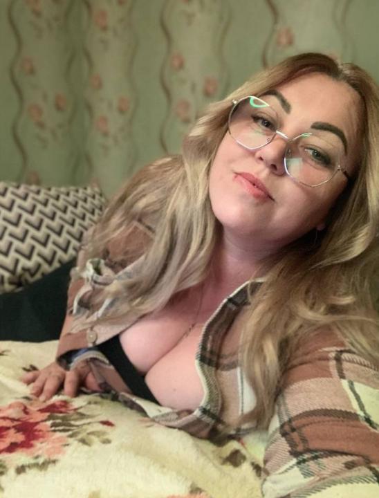 Webcam chat profile for PearlTemptation: Ask about my Hobbies