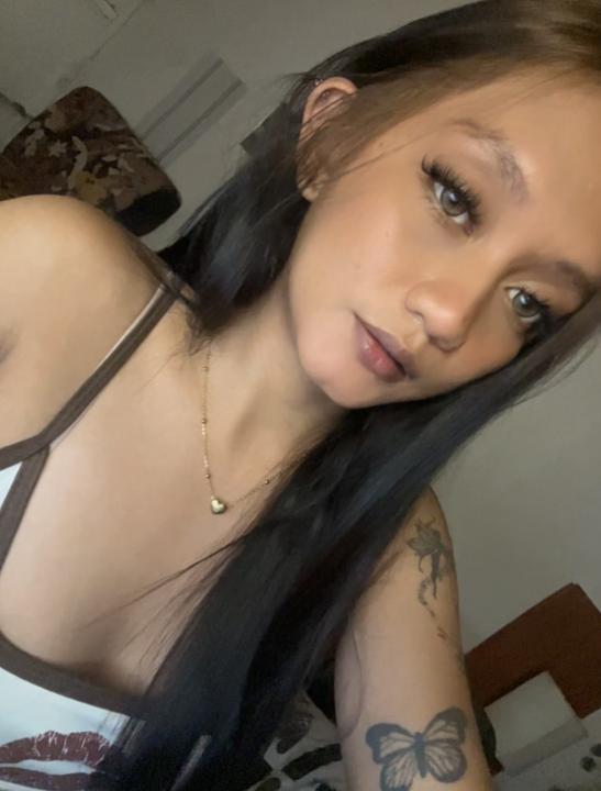 Webcam chat profile for TSBombSheLL: Exhibition