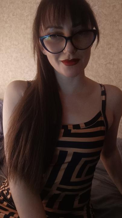 Webcam chat profile for Azazel: Exhibition