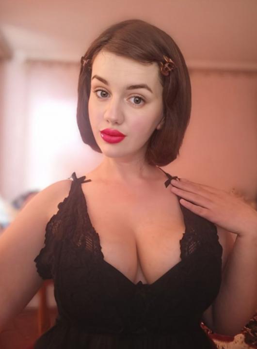 Webcam chat profile for MoonlitSiren