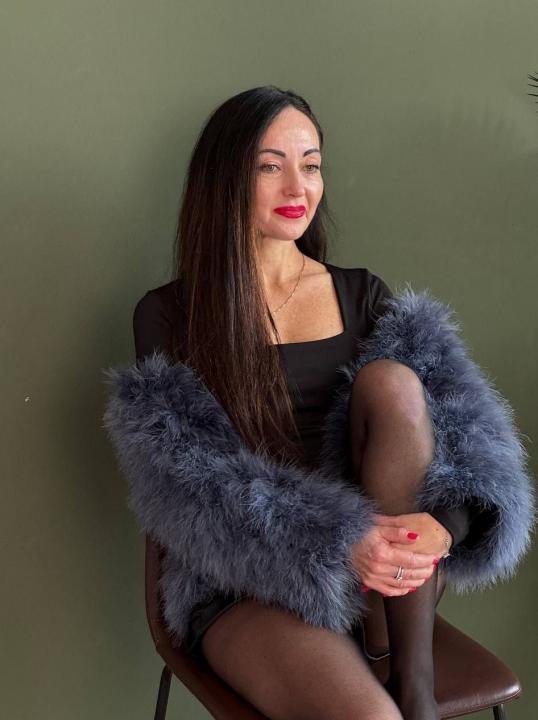 Webcam chat profile for MiraVeli: Outfits