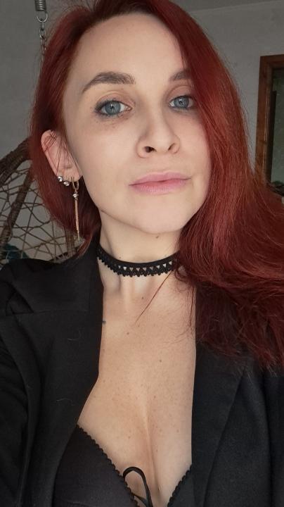 Webcam chat profile for DarkOrchid: Kissing