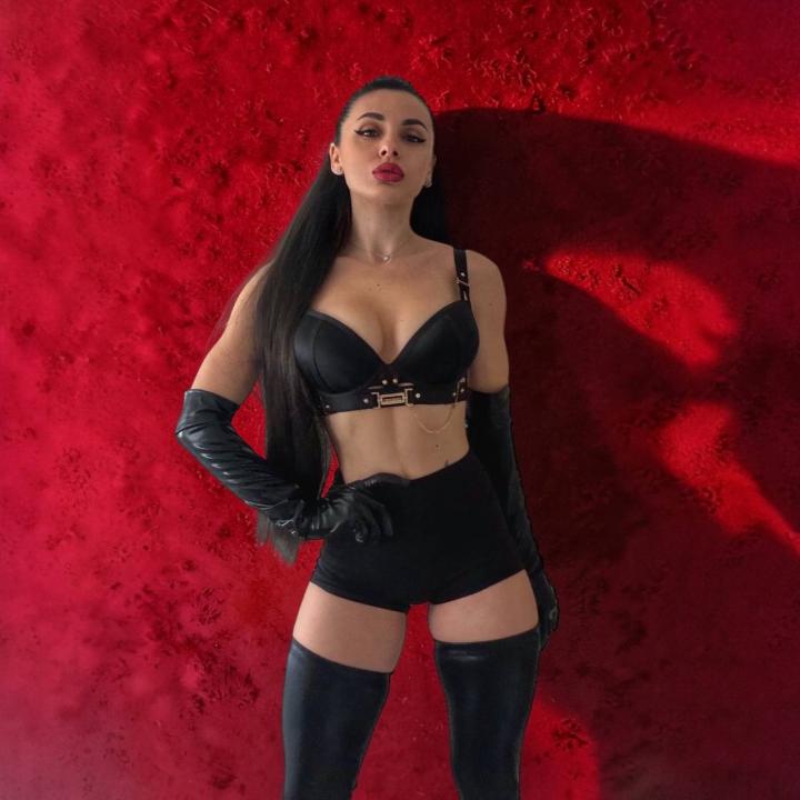 Webcam chat profile for JuliannaSportiv: Bondage & discipline