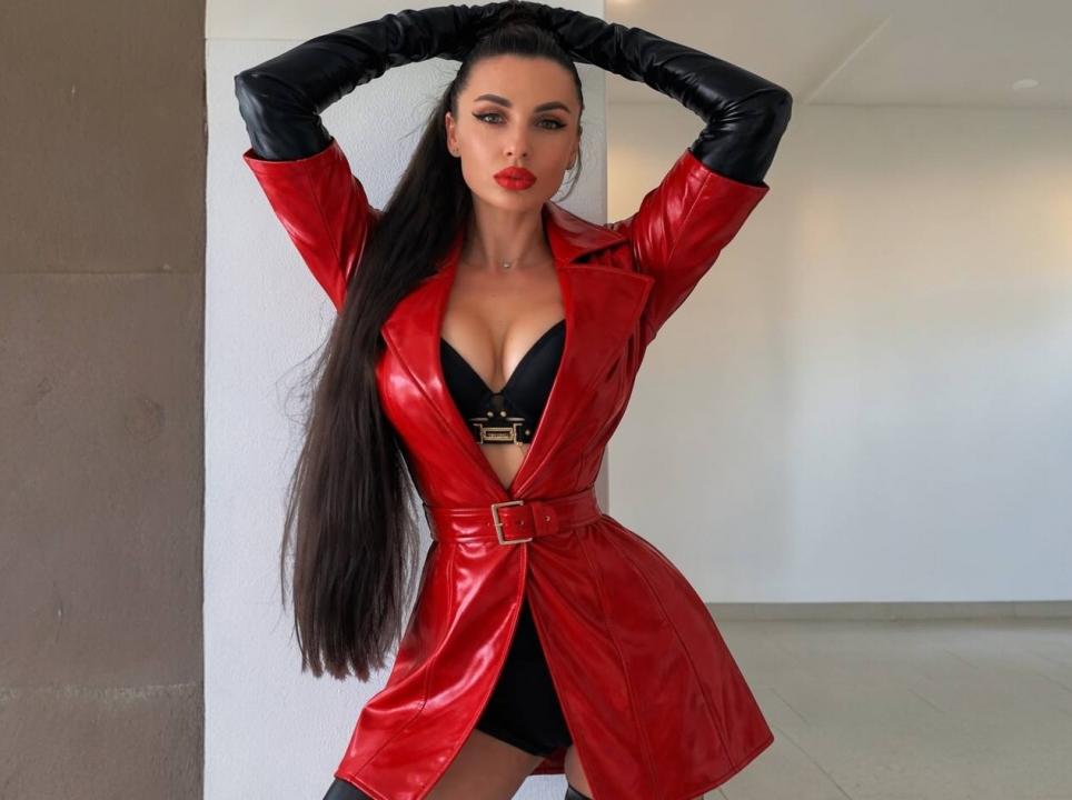 Webcam chat profile for JuliannaSportiv: Bondage & discipline