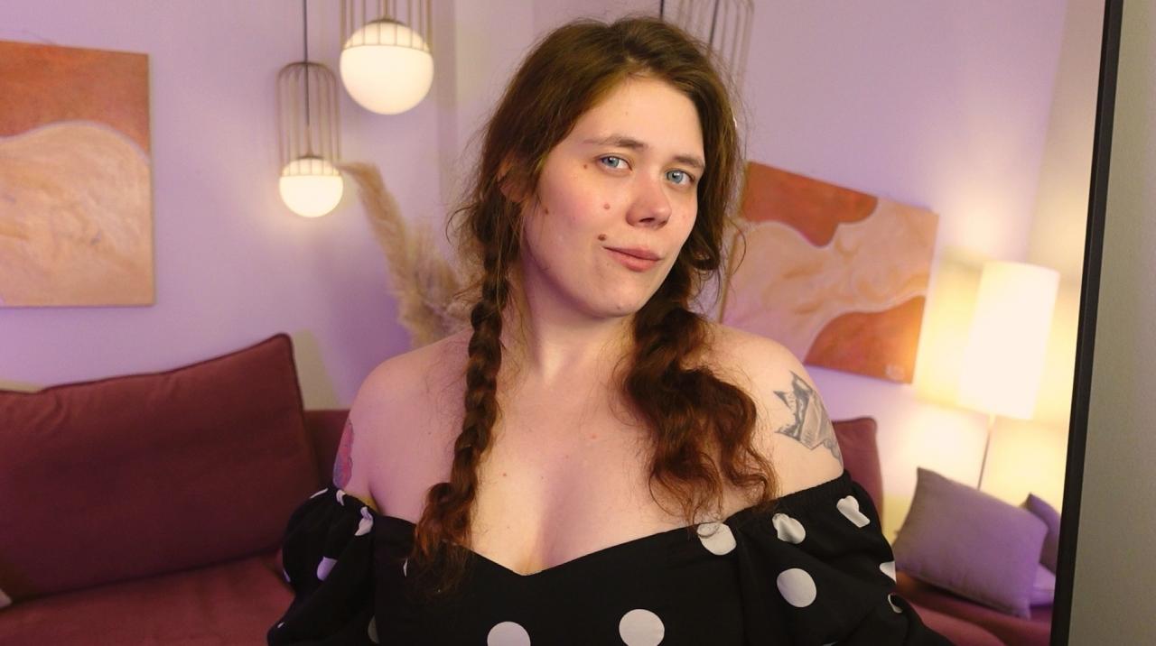 Webcam chat profile for SophiePure: Bondage & discipline