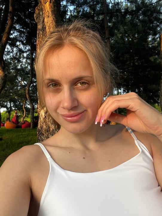 Webcam chat profile for NikiWave