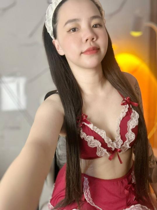 Webcam chat profile for roselove: Outfits