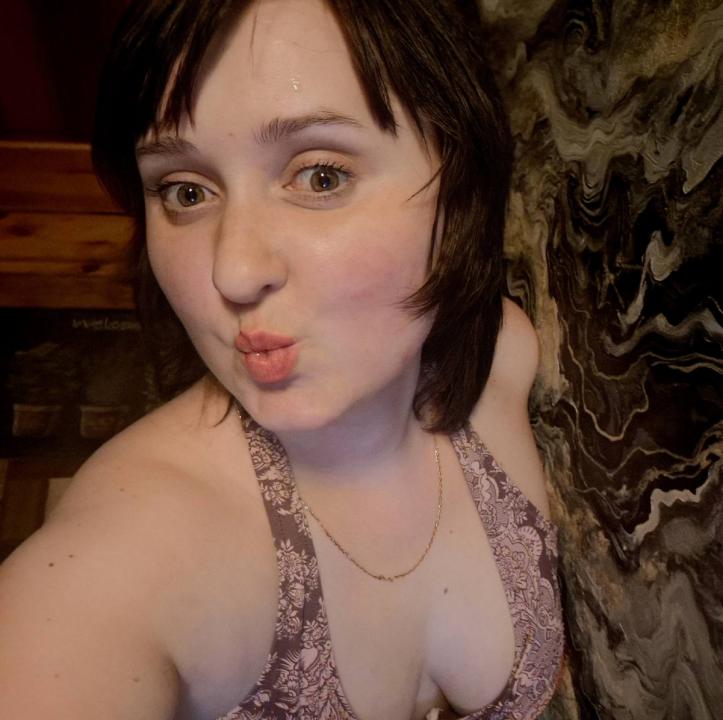 Webcam chat profile for Beyour: Travel